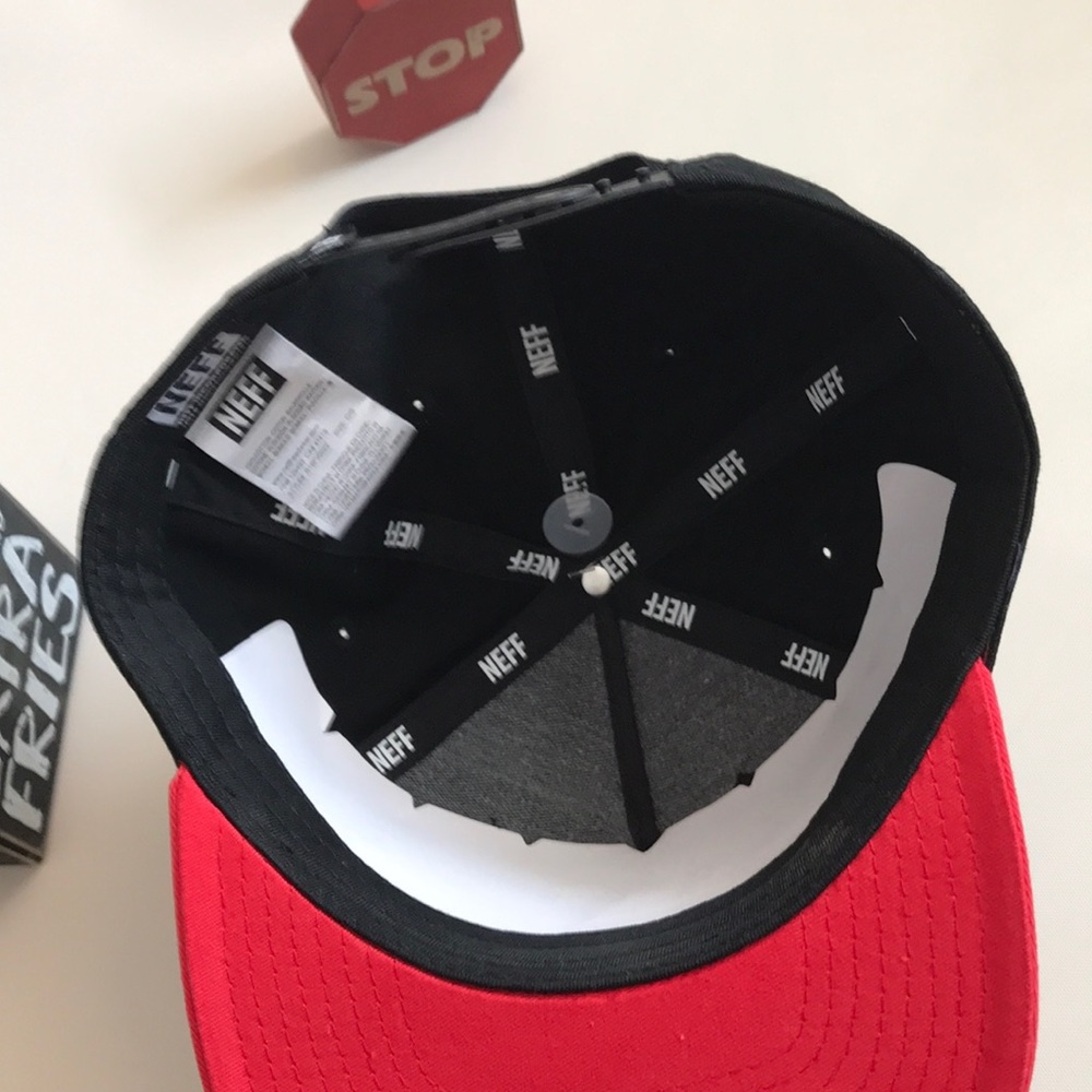 Disney collection by neff hat strap back - Picture 3 of 5